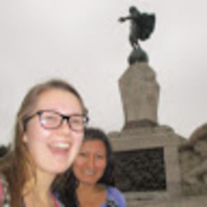 Meet your Posher, Claire